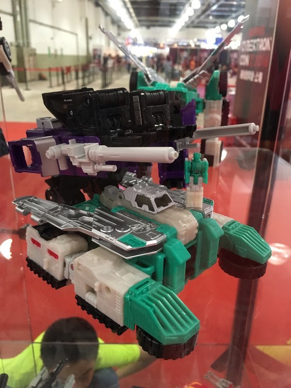 Cybertron Con 2016   Titans Return Sixshot Detailed Display Photos  10 (10 of 27)